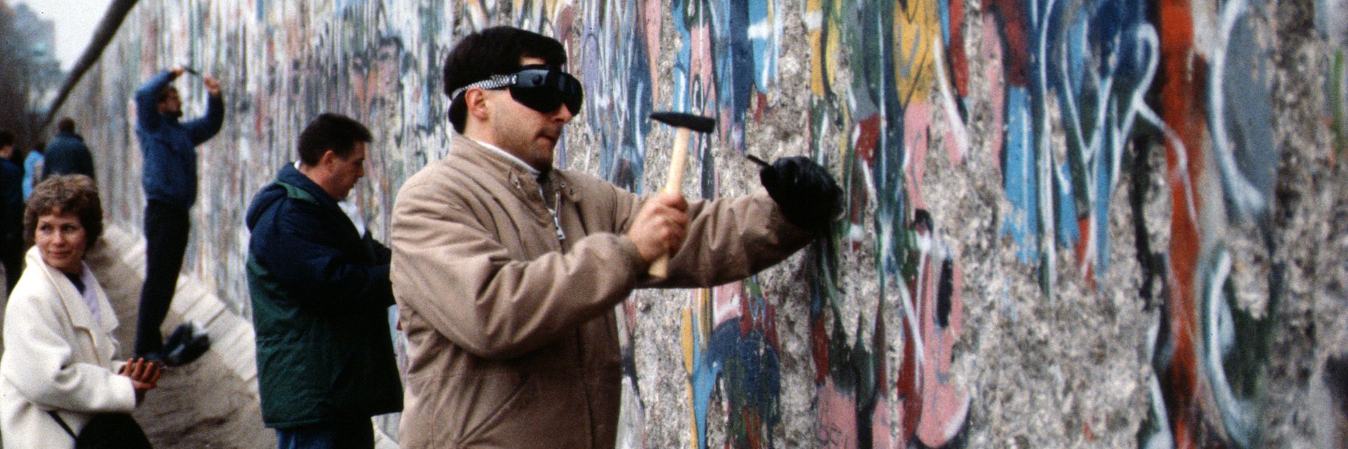 The Reunification of Germany&#58; A Nation Made Whole Again