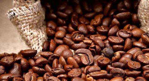Light and Dark&#58; Two Legacies of the History of Coffee