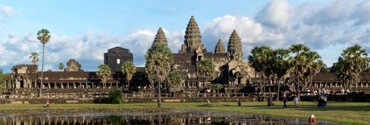 Trees and Time: My Journey Through Cambodia’s Past and Present at the Angkor Temples